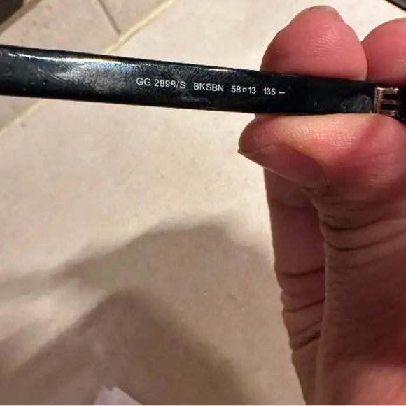 Authentic Gucci sunglasses - Picture 4 of 6